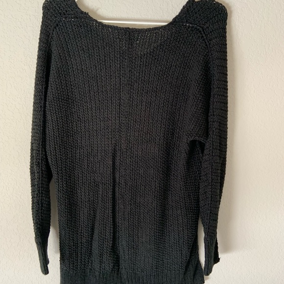 high-low sweater - Picture 3 of 3